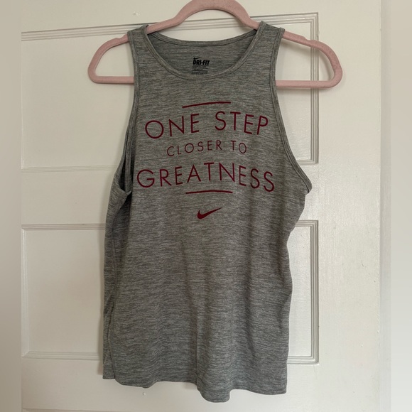 Nike Workout Top with Padding Size M